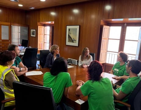 Xàbia traslada a la comunidad educativa su apoyo al diálogo y aborda las necesidades locales de los centros del municipio
