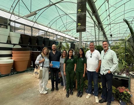 El edil Juanlu Cardona visita las empresas colaboradoras de los programas formativos de CREAMA Xàbia