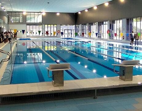 El Ayuntamiento de Xàbia corrige el déficit energético de la piscina municipal con una planta fotovoltaica