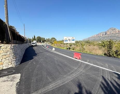 El Camí Cabanes reabre al tráfico para Semana Santa tras la renovación de la red de suministro de agua potable